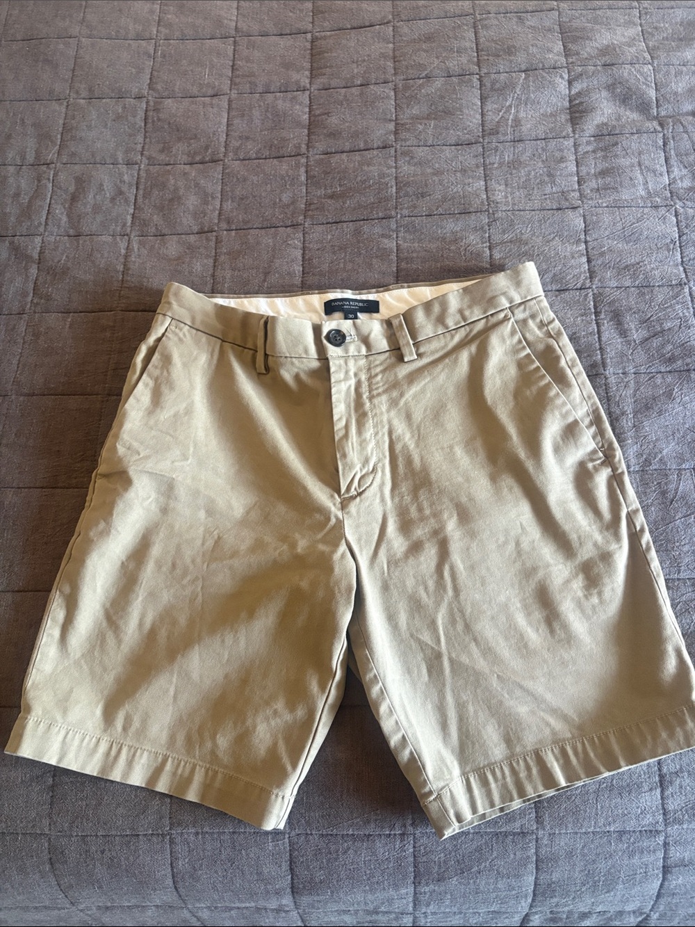 Banana Republic Tan Flat-Front Men's Shorts